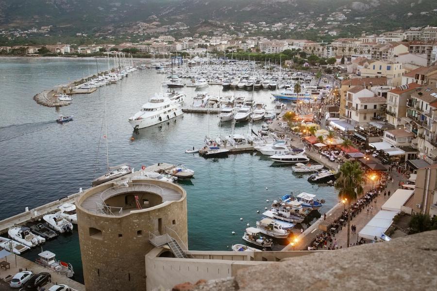 Port de Calvi en Corse